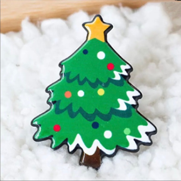 Accessories - CHRISTMAS TREE ENAMEL PIN